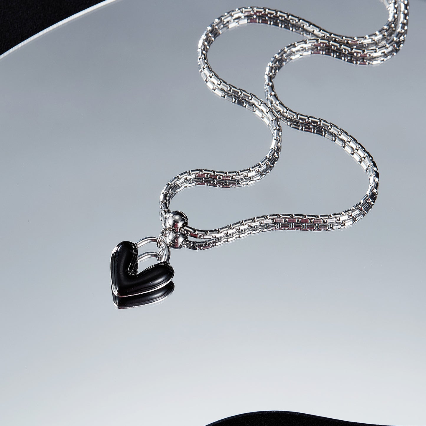 Special-interest Design Drop Oil Love Alloy Necklace For Men