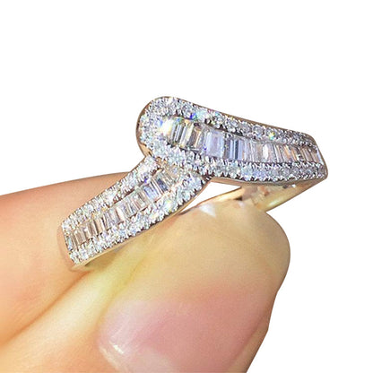 Bright Design Irregular Row Diamond Ring