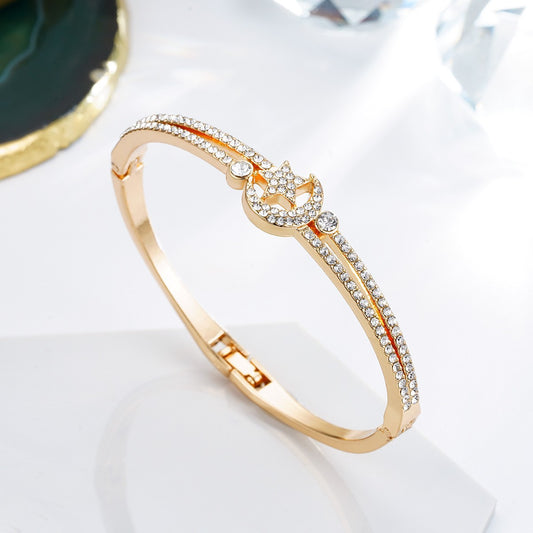 Refined Rhinestone Star Moon Bracelet